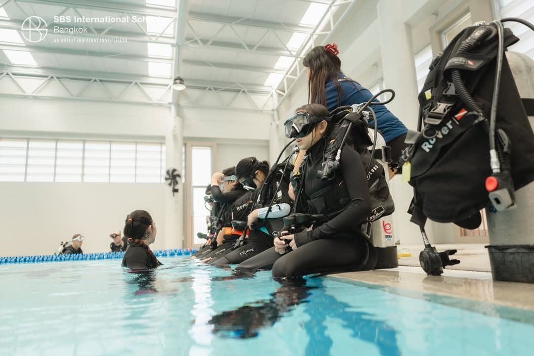 Scuba Diving Club Builds Skills and Confidence in the Pool photo 2