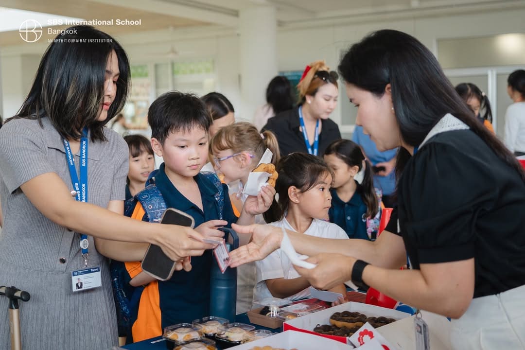 The GREAT House Bake Sale: Community Spirit in Action photo 4