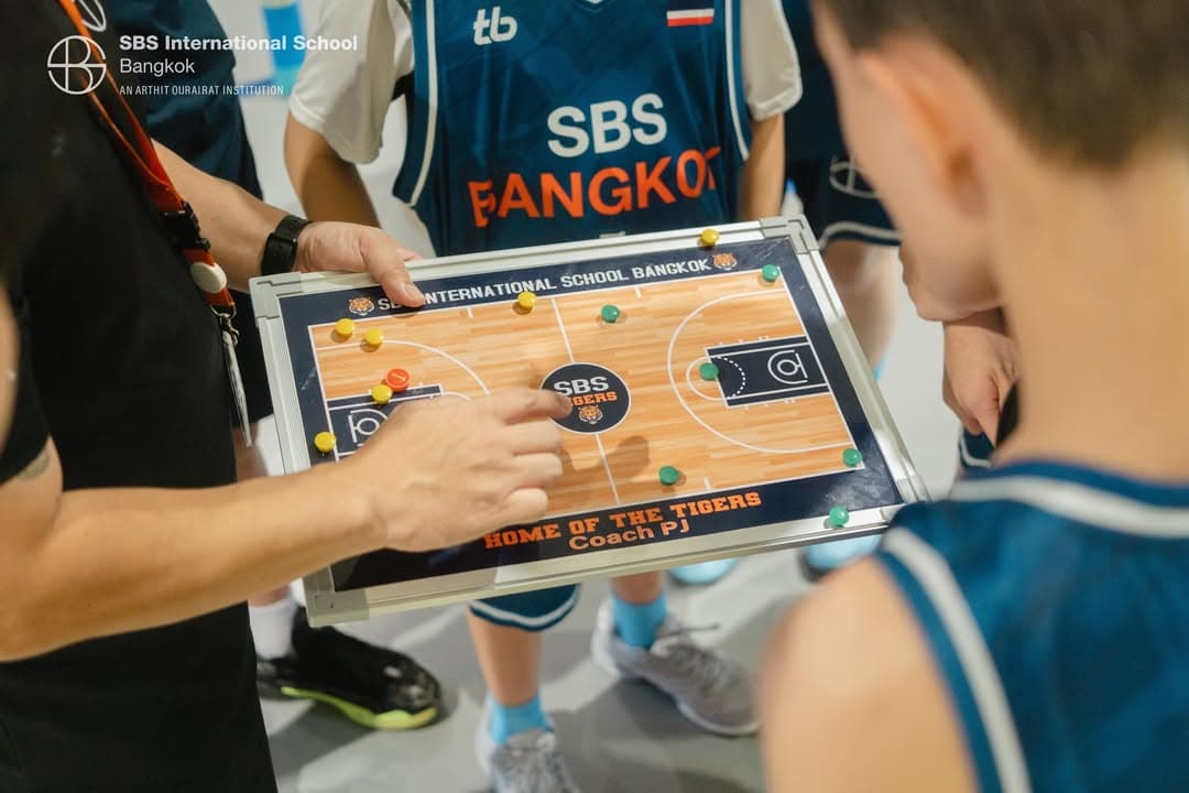 U15 Boys Basketball Open the BISAL Season with an 80-17 Victory at SBS Bangkok photo 4